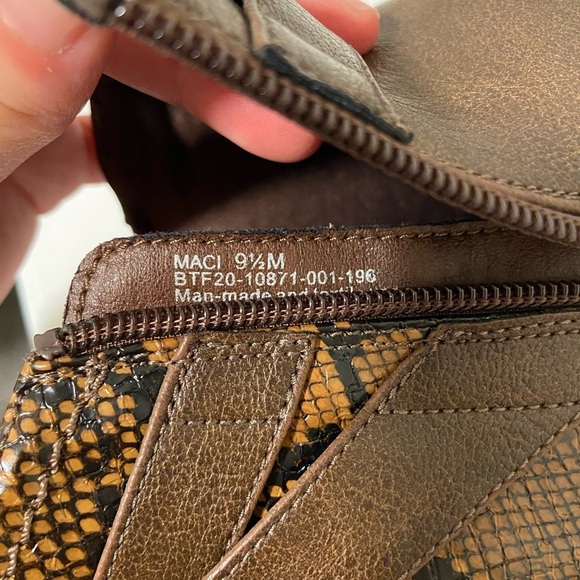 EUC | Baretraps women’s Maci‎ ankle boots — size 9.5 - Picture 6 of 7